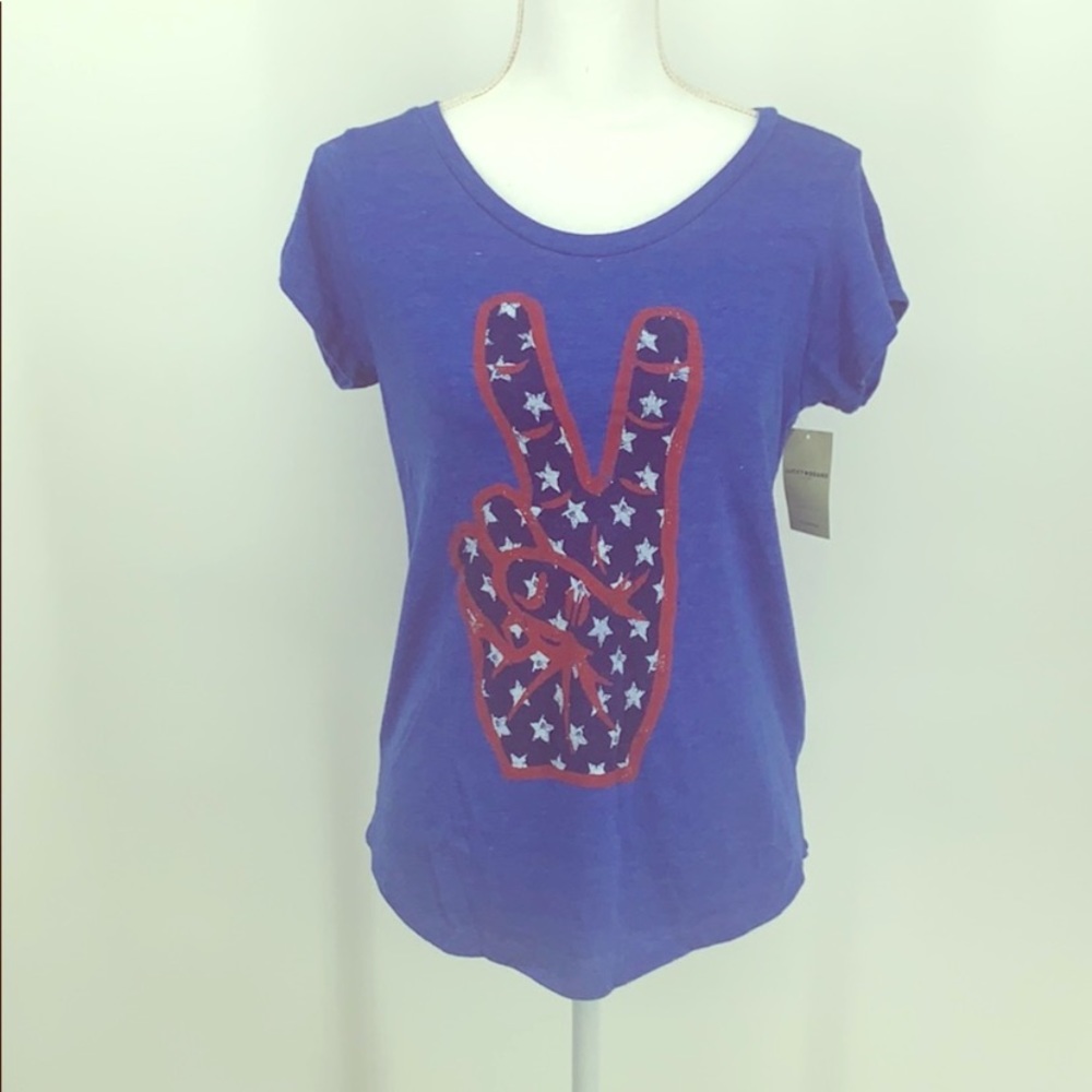 Lucky brand peace sign patriotic size small ✌🏾✌🏼